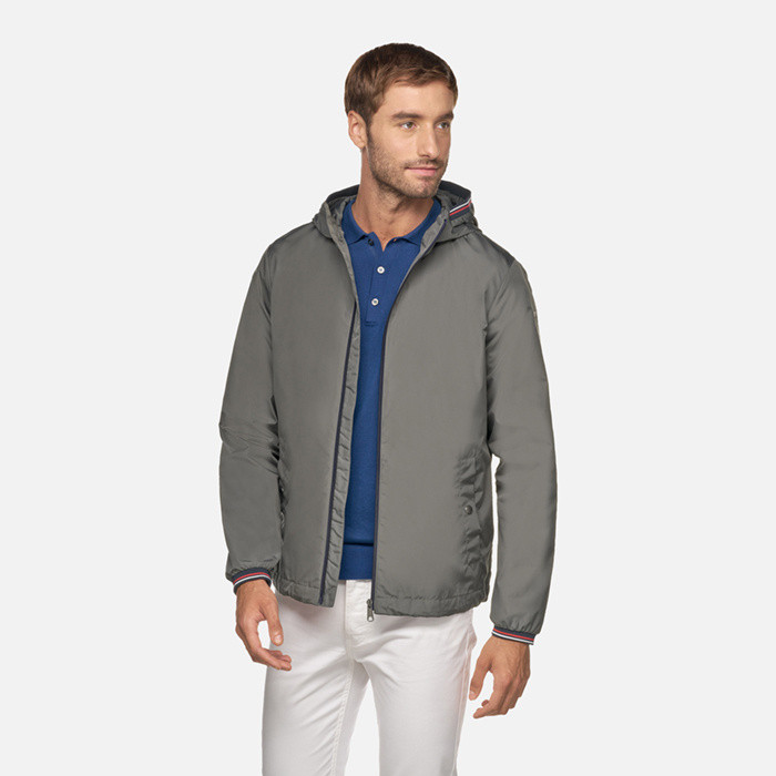 Short parka JHARROD MAN Light climbing ivy/Sky Captain/White/Red | GEOX